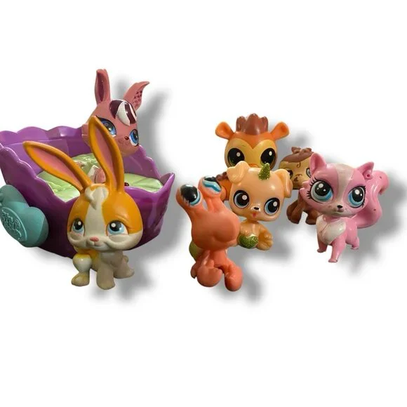 Littlest Pet Shop LPS Lot Bunny Cat Monkey Animal Figures & Purple Bathtub Set - Picture 3 of 3